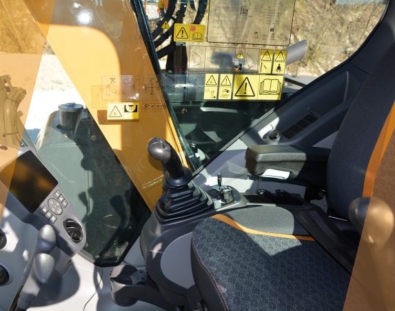 Case midikaivukone CX85D maarakennustöihin, Case construction, maarakennus, maarakennuskoneet, kaivukoneet, kaivinkoneet, midikaivukoneet, konevuokraus, konemyynti, konevuokraamo, Rentti